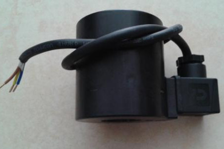 電磁線圈的電感主要起到什么作用？